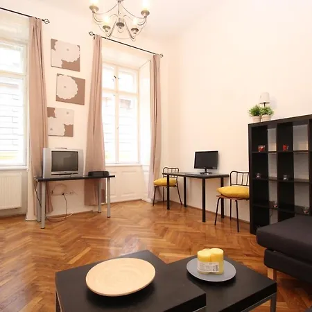Kiraly Street Apartment